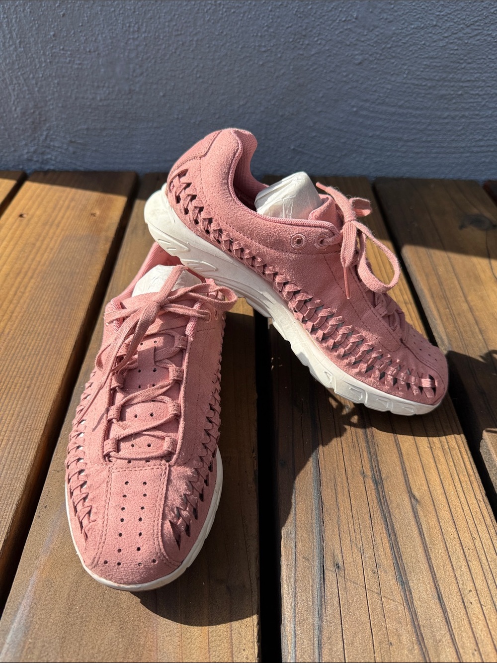 Nike Mayfly Woven Sneaker